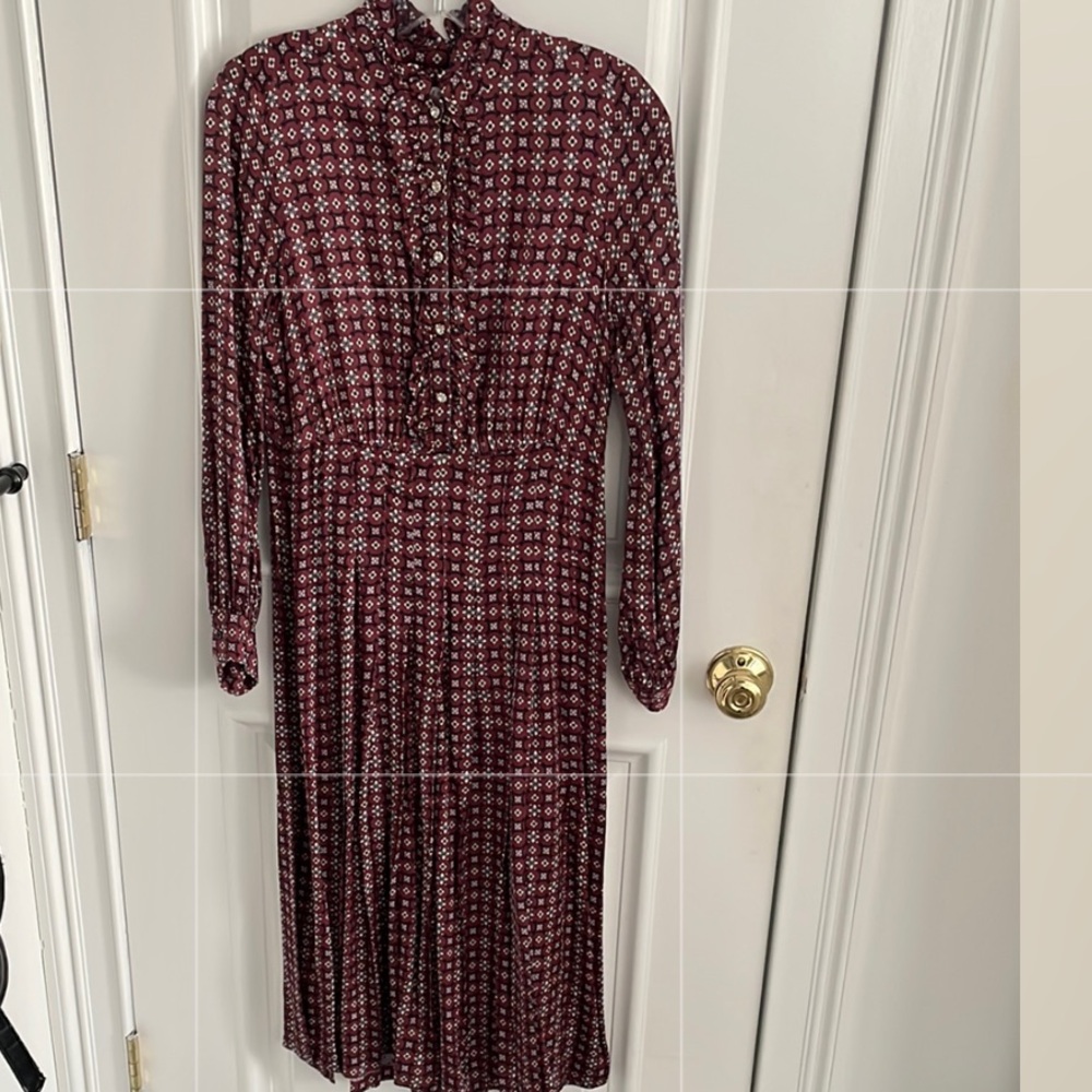 Elegant Burgundy Patterned Dress